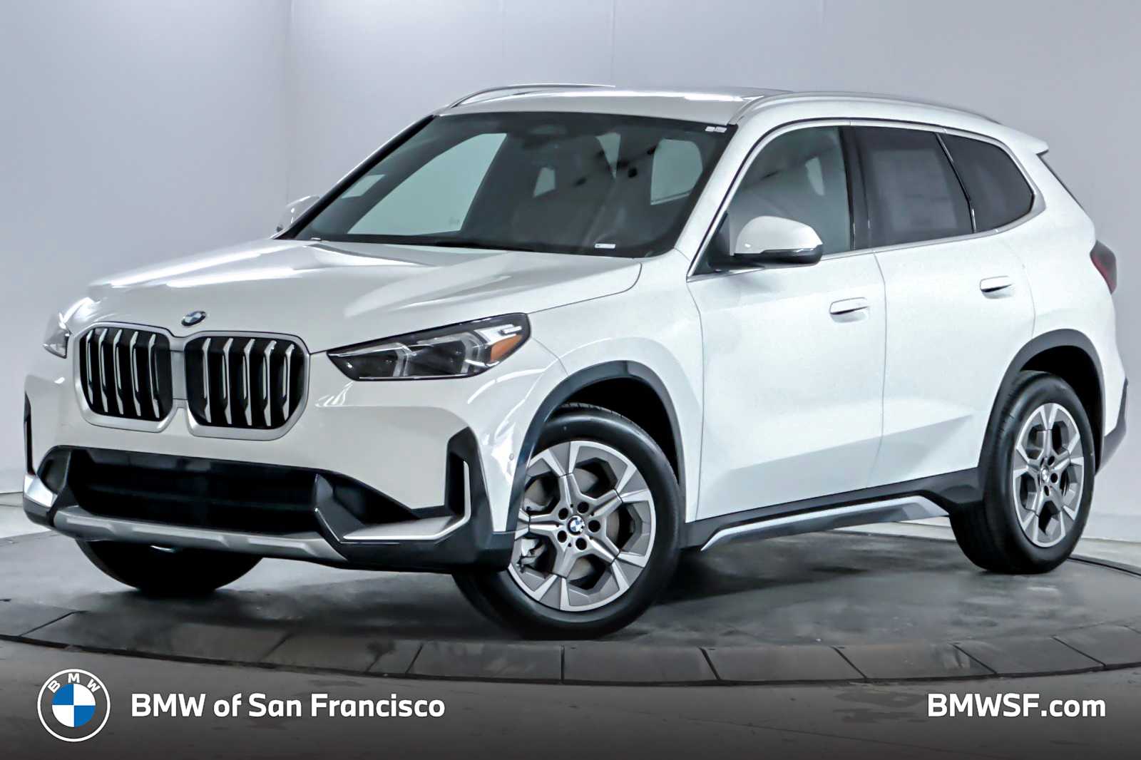 2026 BMW X1 28i's photo