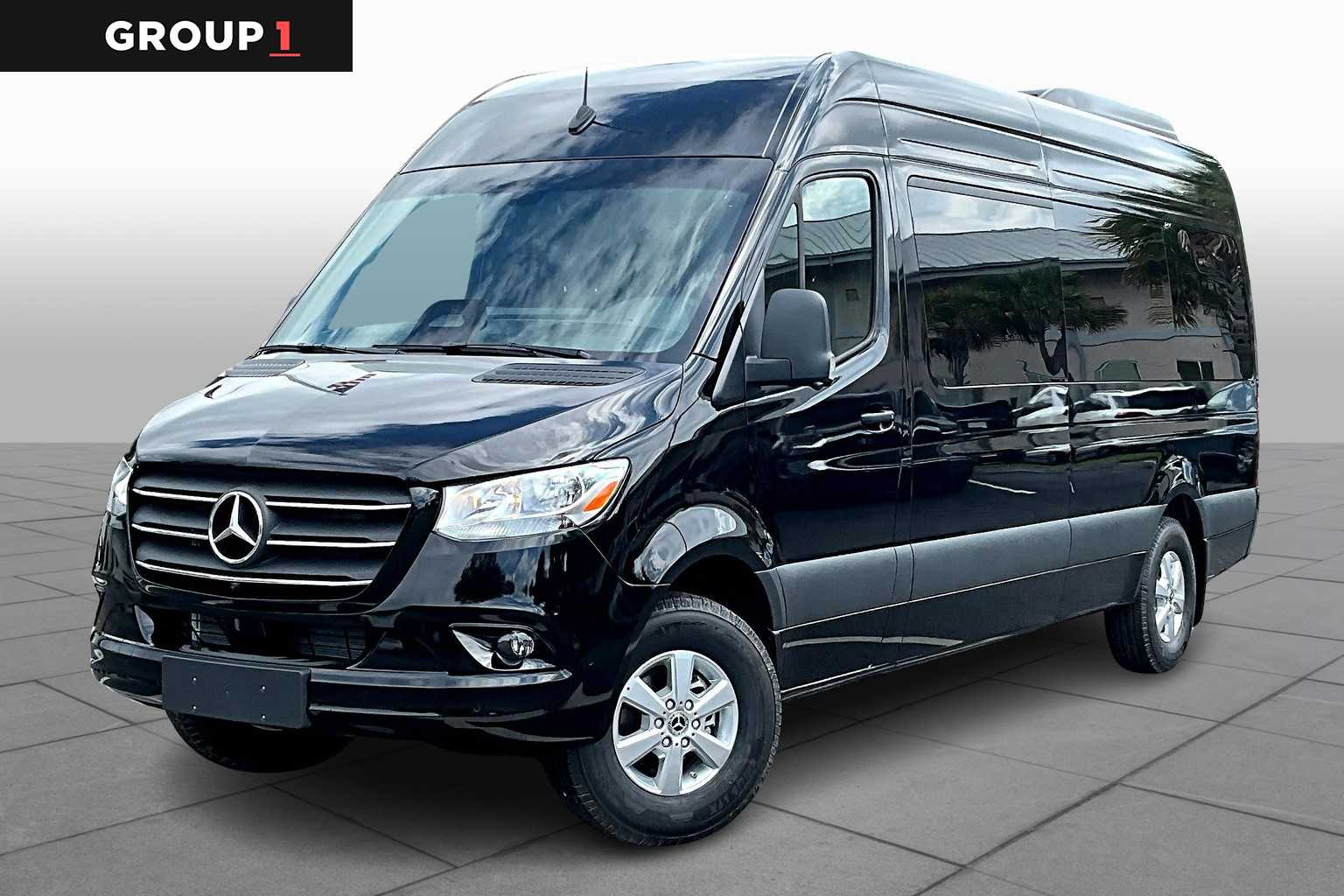 2025 Mercedes-Benz Sprinter Passenger Van Base's photo