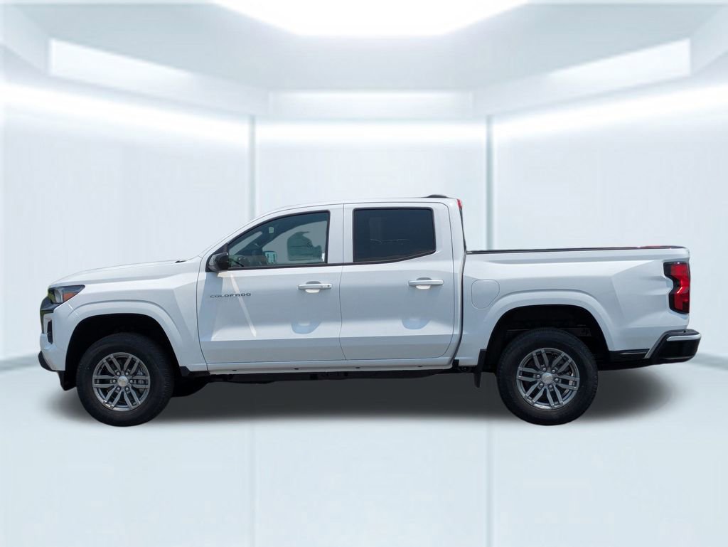 2025 Chevrolet Colorado Work Truck LT photo 2