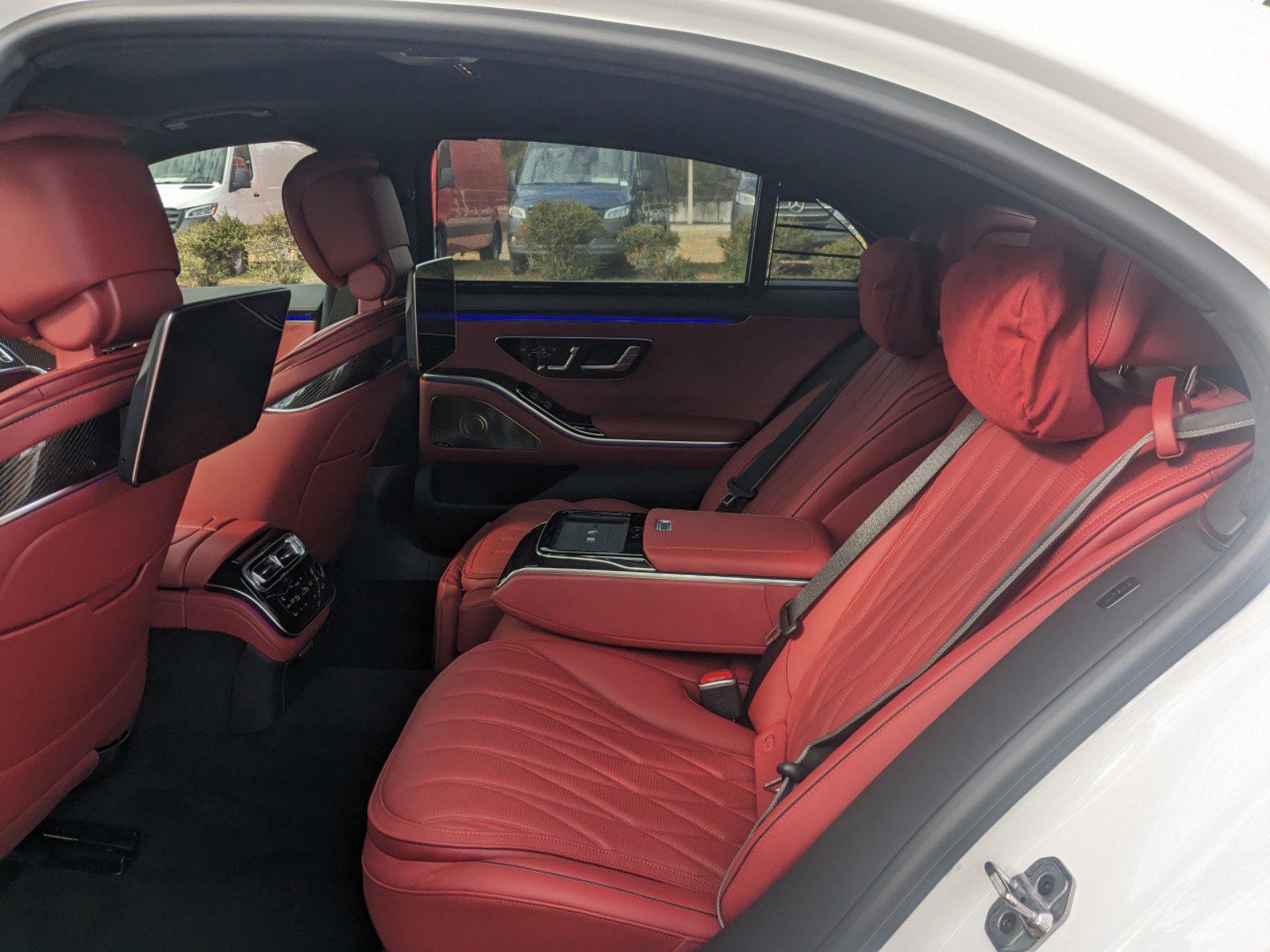 2024 Mercedes Benz S AMG 63 e 4MATIC photo 14