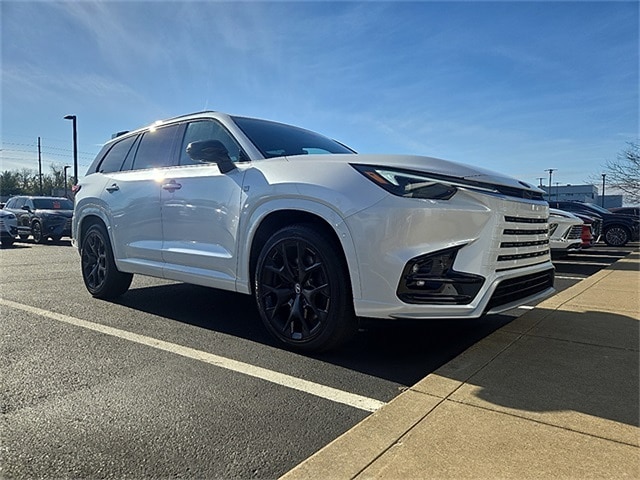 2026 Lexus TX F Sport's photo