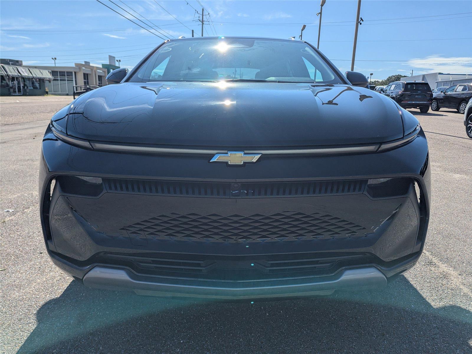 2026 Chevrolet Equinox EV 1LT photo 8