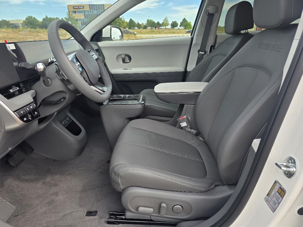 2025 Hyundai Ioniq 5 SEL photo 9