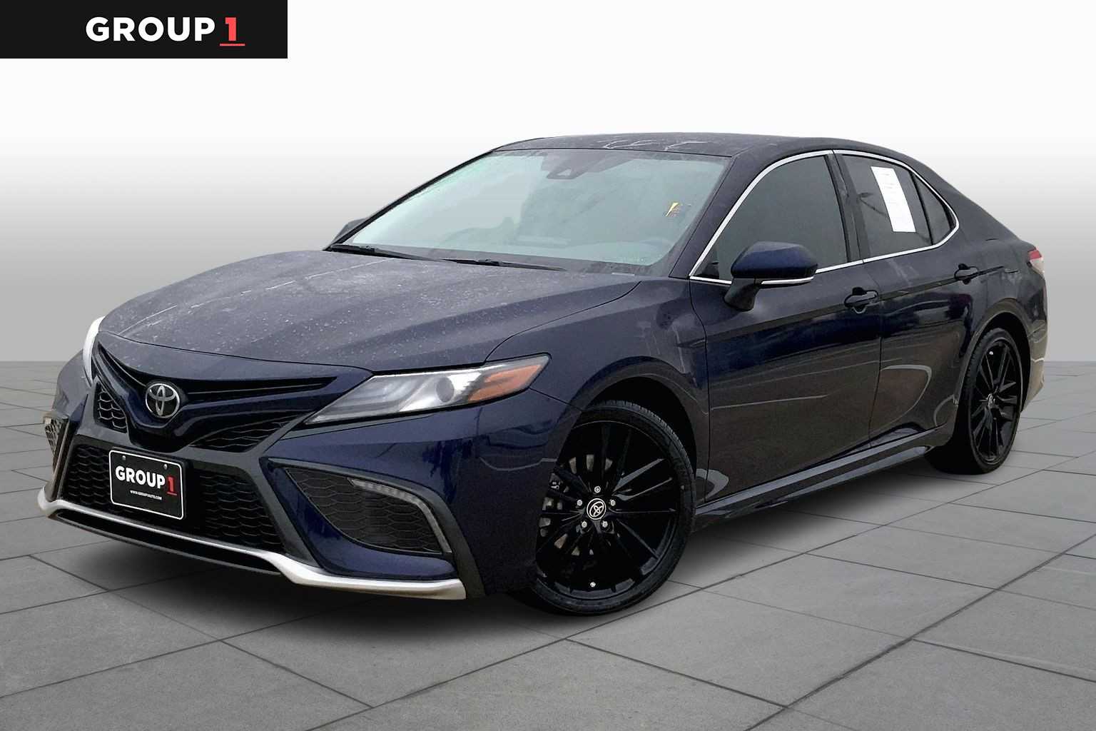 2022 Toyota Camry XSE's photo