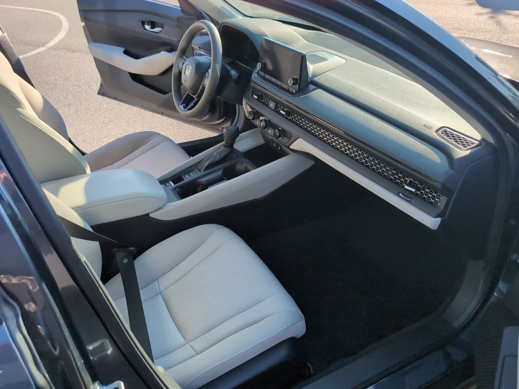 2023 Honda Accord EX photo 14