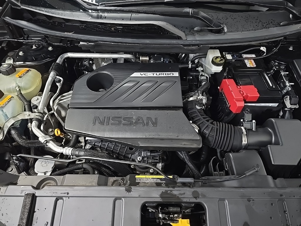2023 Nissan Rogue SV photo 12