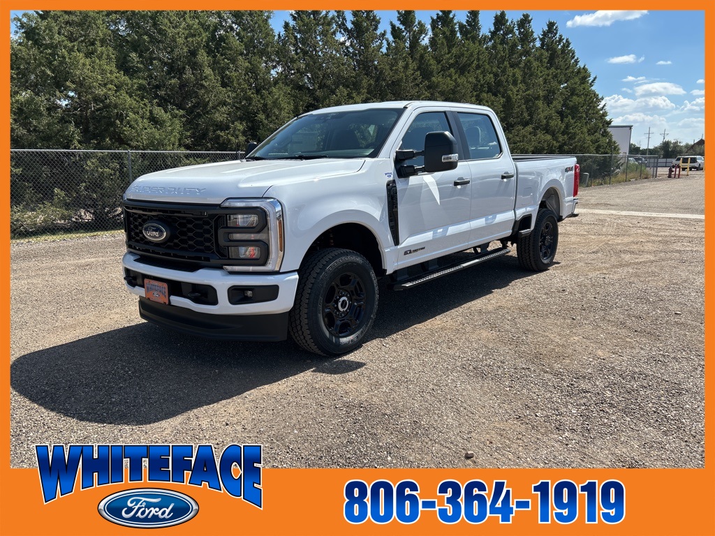 2026 Ford F-350 Super Duty XL's photo