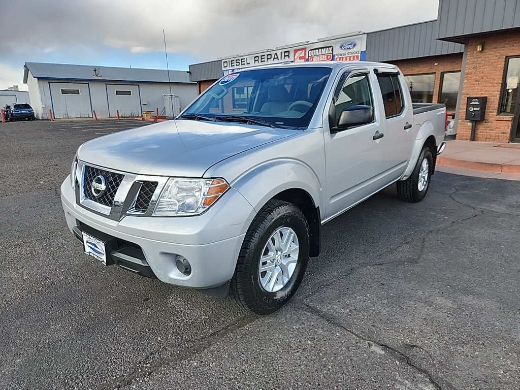 2017 Nissan Frontier SV photo 3