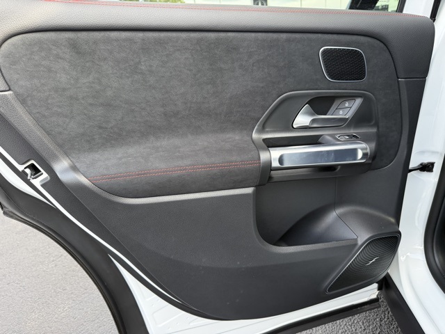 2025 Mercedes Benz GLB 250 4MATIC photo 20