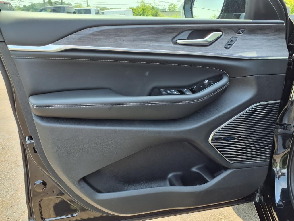 2022 Jeep Grand Cherokee Overland 4xe photo 18