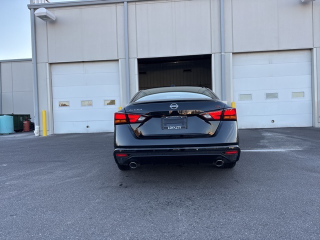 2024 Nissan Altima 2.5 SR photo 4