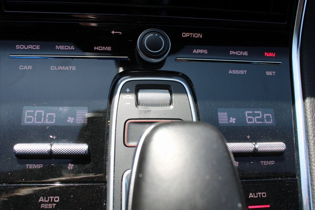 2021 Porsche Panamera 4 photo 37