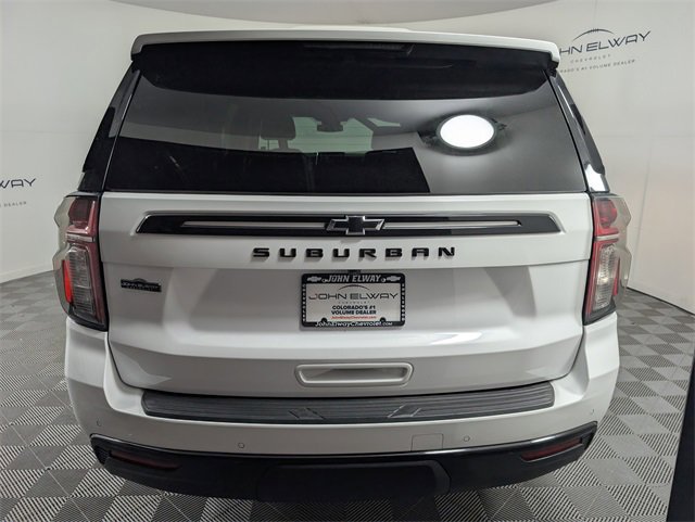 2023 Chevrolet Suburban Z71 photo 4