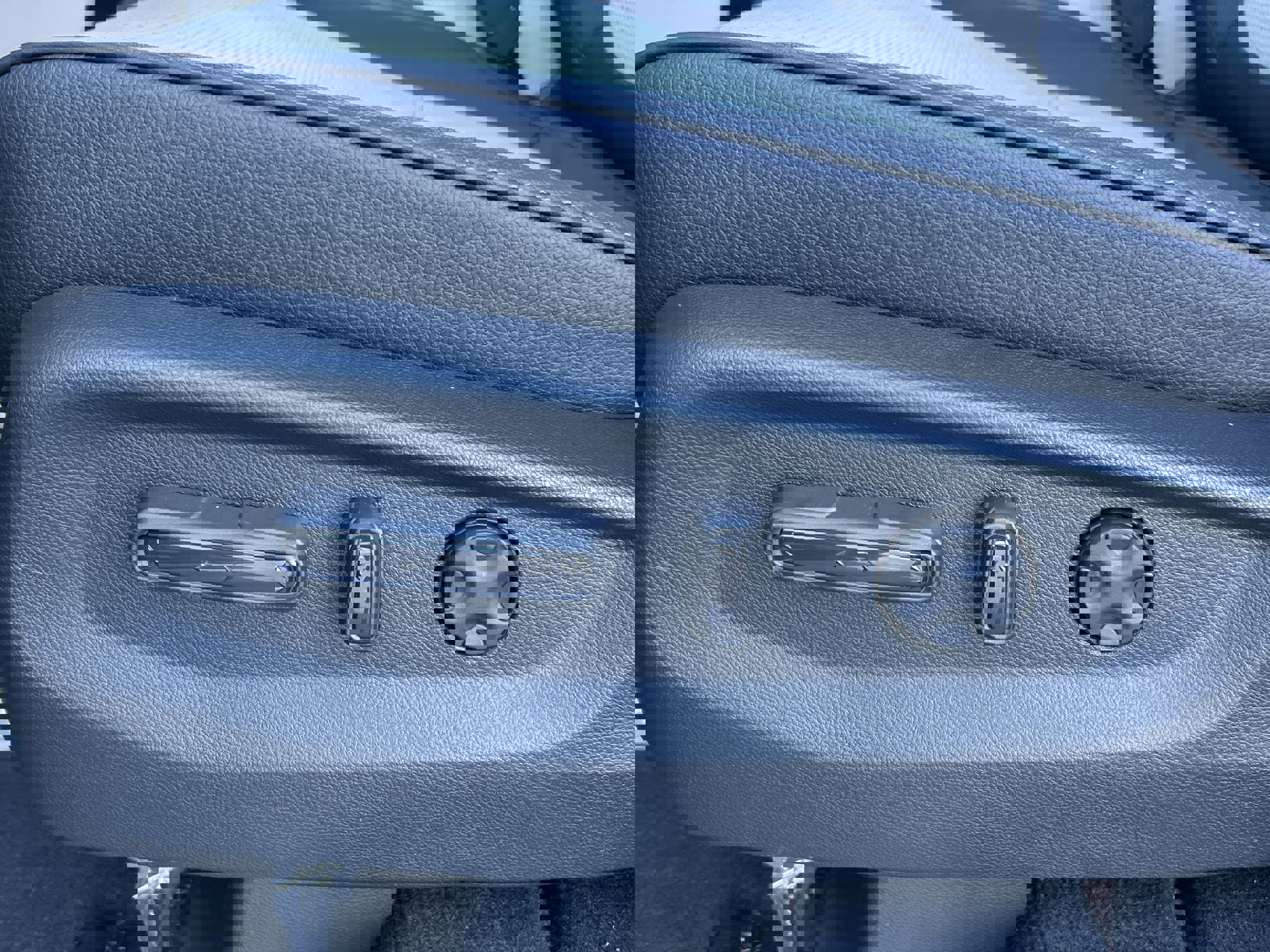 2026 Honda Odyssey Elite photo 12