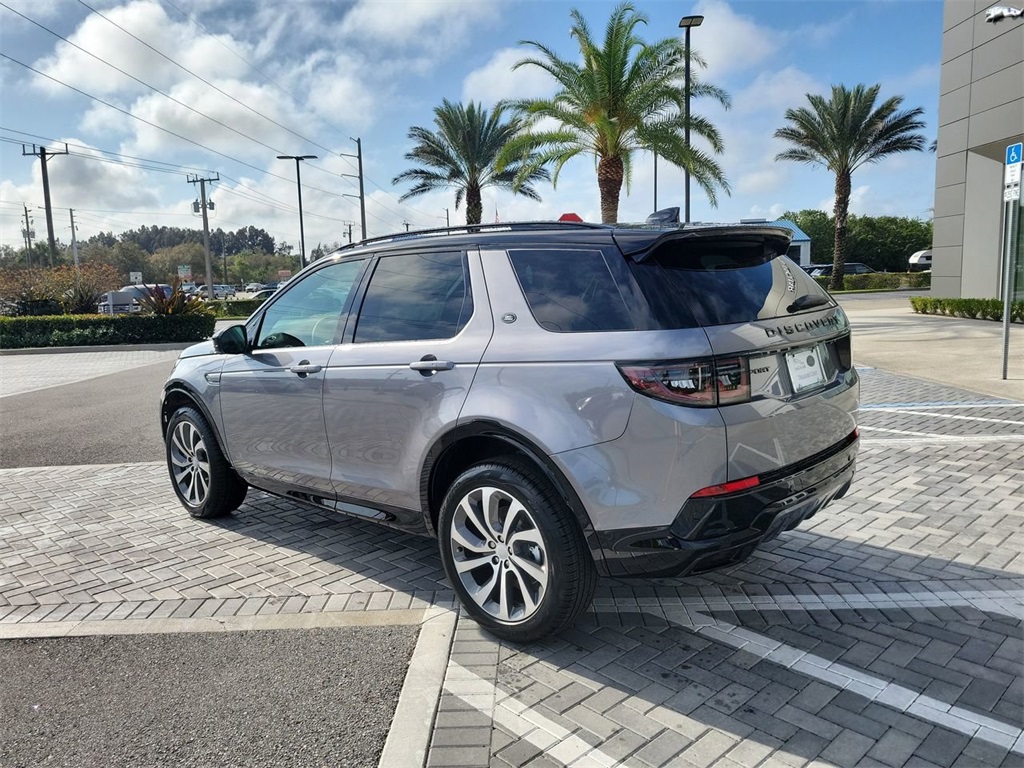 2025 Land Rover Discovery Sport SE photo 3