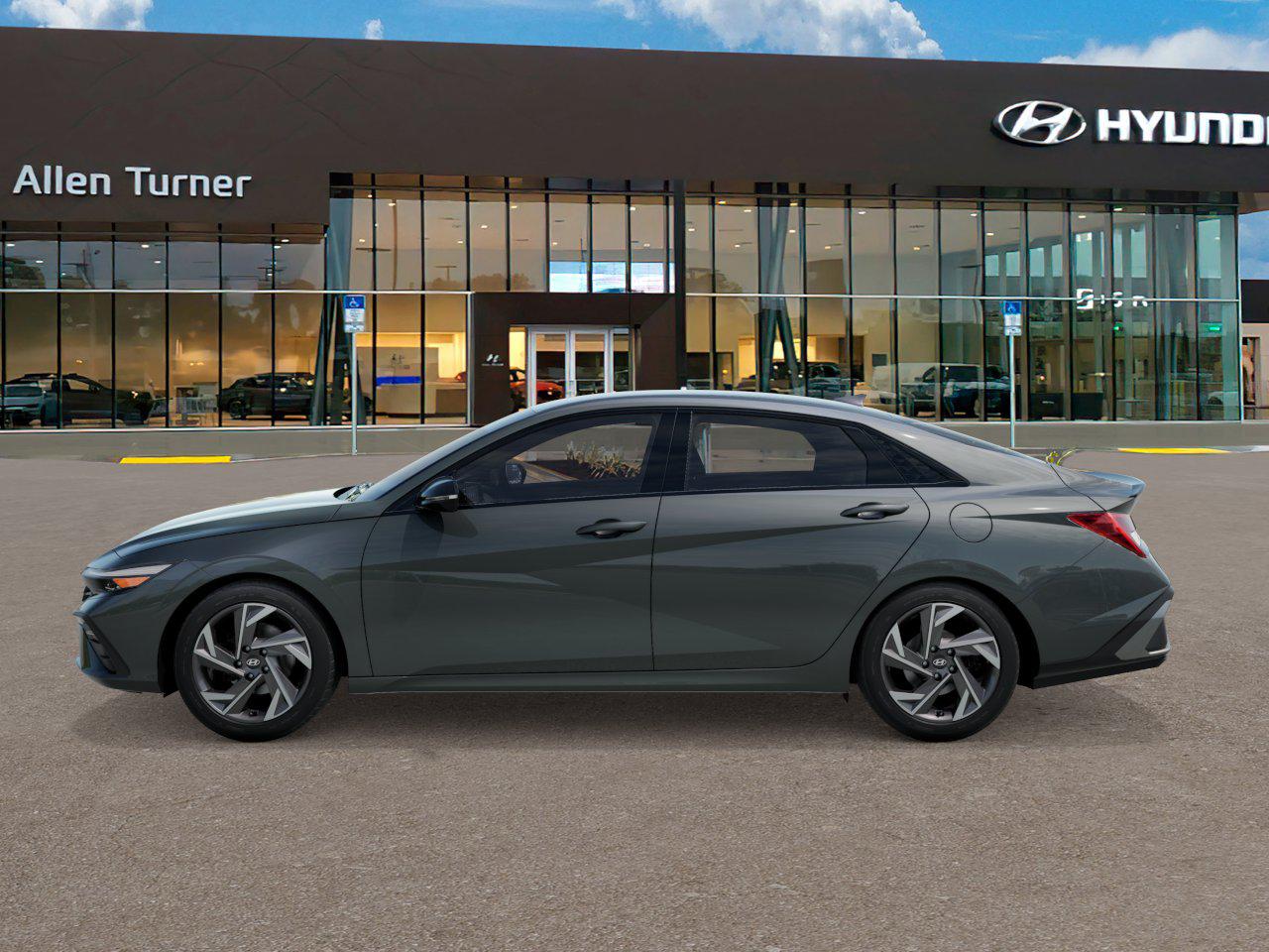 2025 Hyundai Elantra SEL Sport photo 2