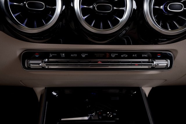 2024 Mercedes Benz GLA 250 photo 41