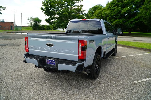 2025 Ford F-250 Lariat photo 10