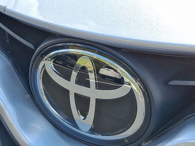 2024 Toyota Camry SE photo 5