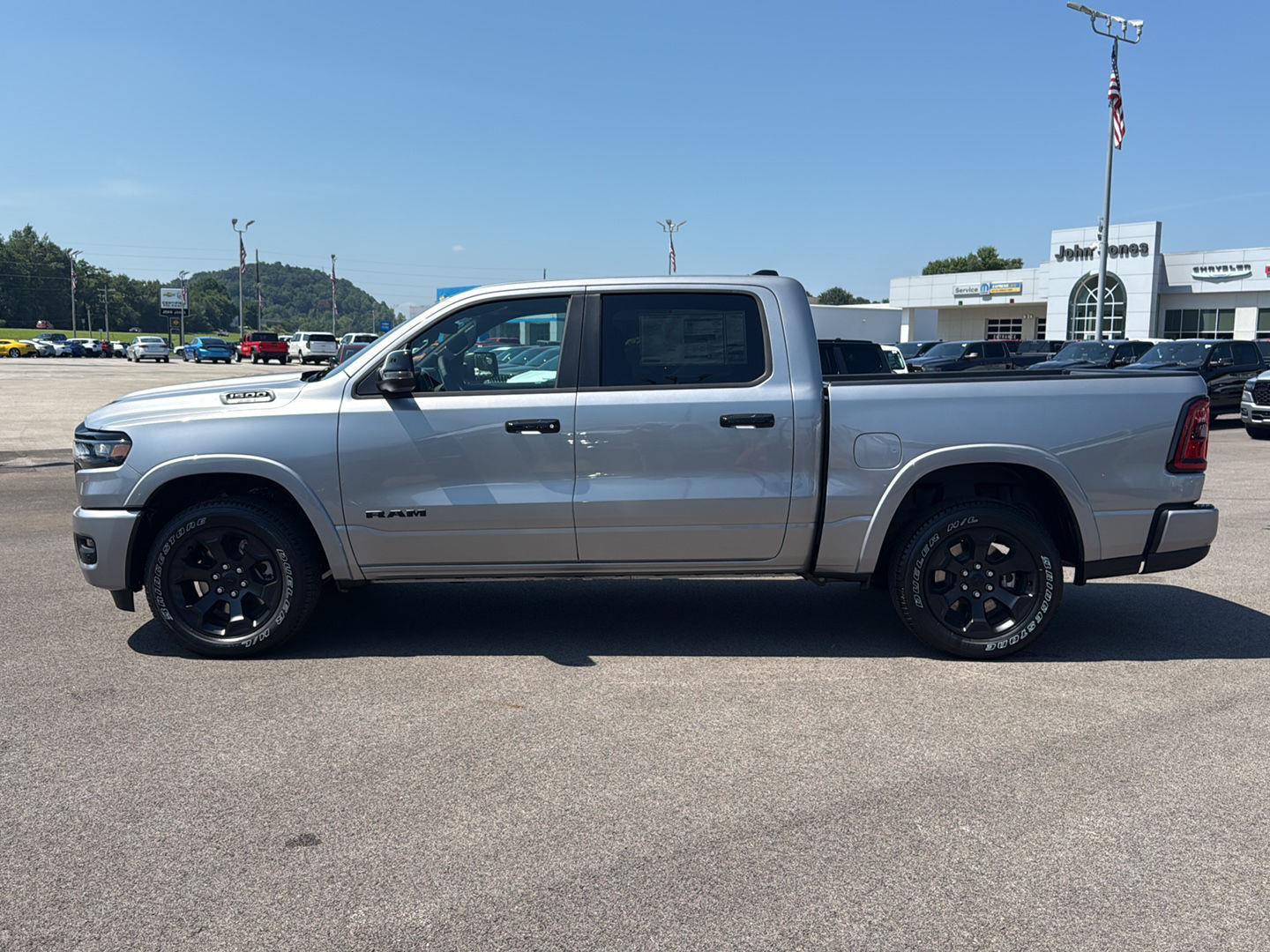2025 Ram 1500 Big Horn Lone Star photo 3