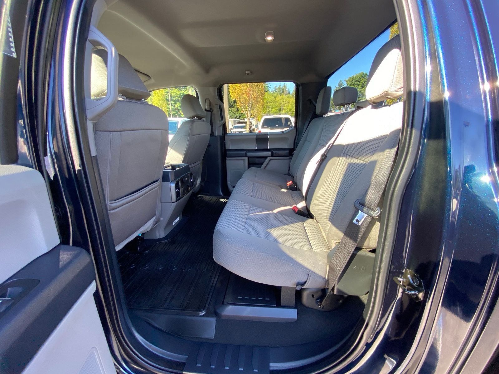 2022 Ford F-350 photo 19