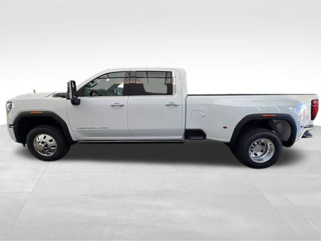 2026 Gmc Sierra 3500 HD Denali Ultimate photo 2