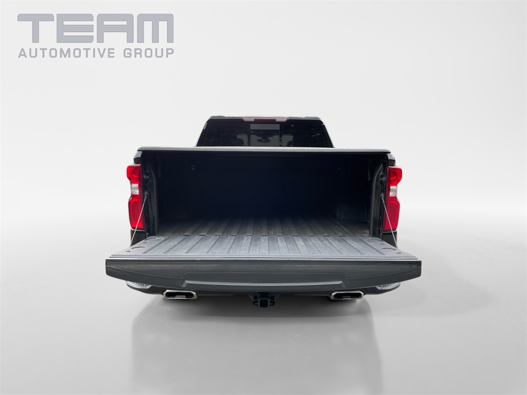 2022 Chevrolet Silverado 1500 High Country photo 12