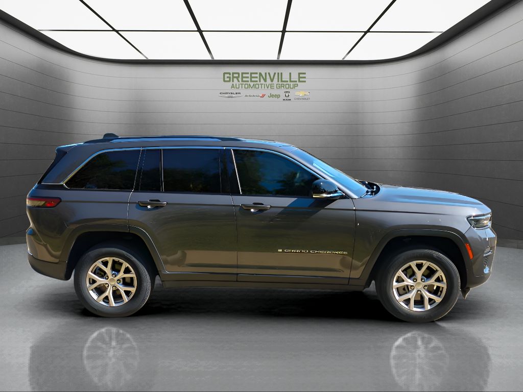 2022 Jeep Grand Cherokee Limited photo 11