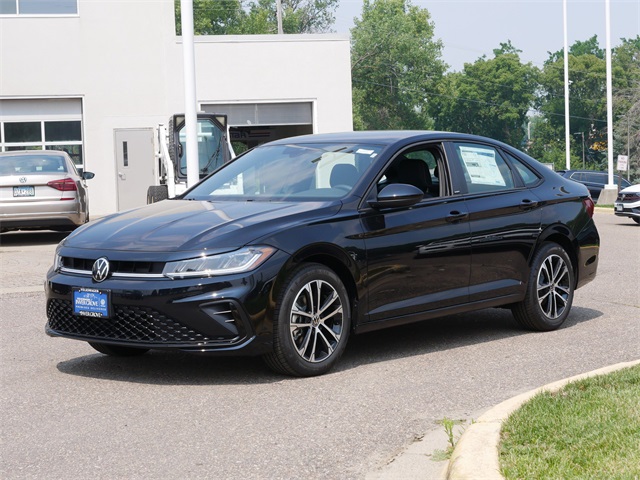 2025 Volkswagen Jetta 1.5T Sport photo 3