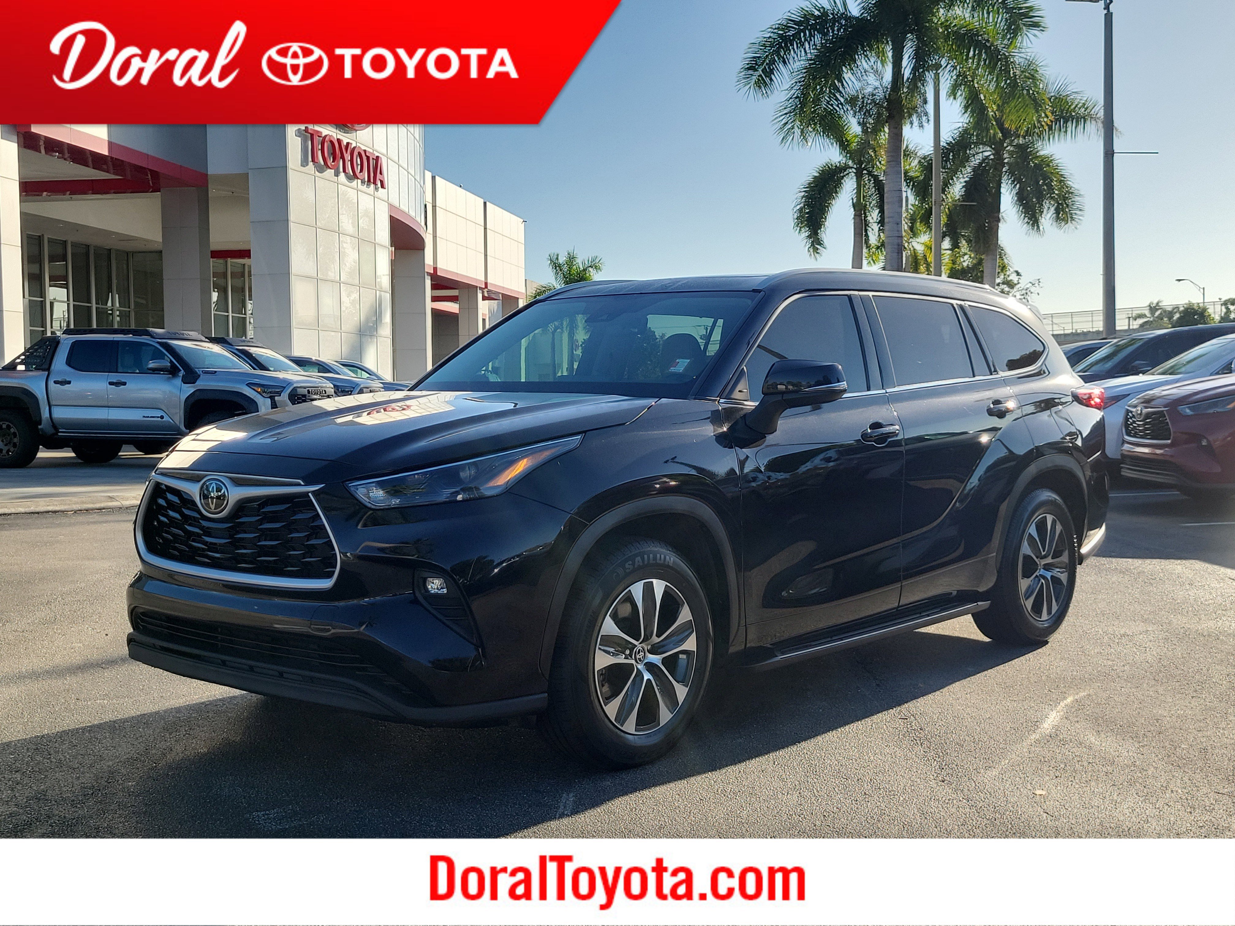2022 Toyota Highlander XLE's photo
