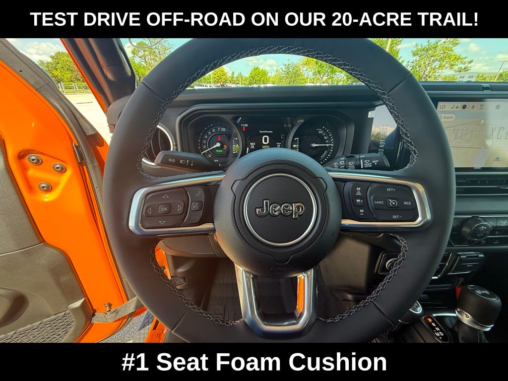 2025 Jeep Wrangler Sahara 4xe photo 16
