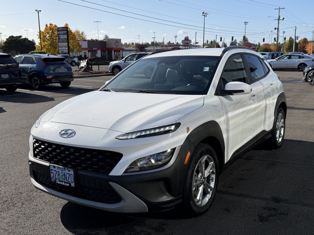 2023 Hyundai Kona SEL photo 4