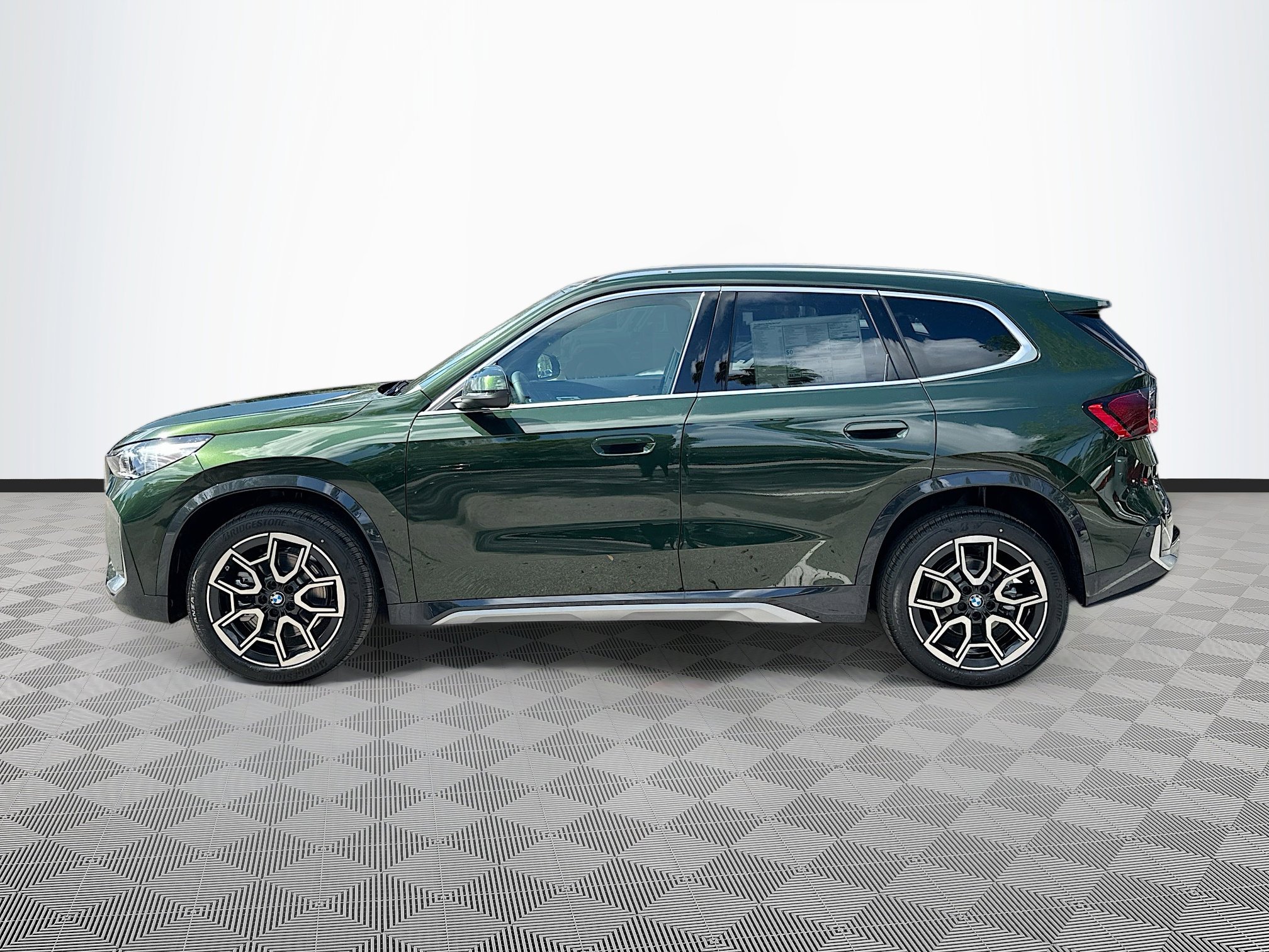 2025 Bmw X1 XDrive28i photo 4