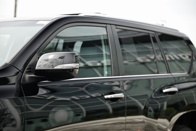 2019 Lexus GX 460 photo 9