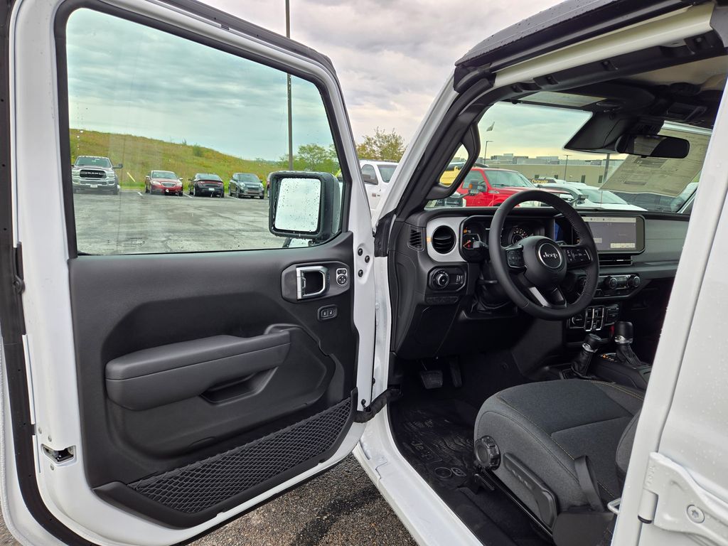 2025 Jeep Wrangler Sport S photo 10