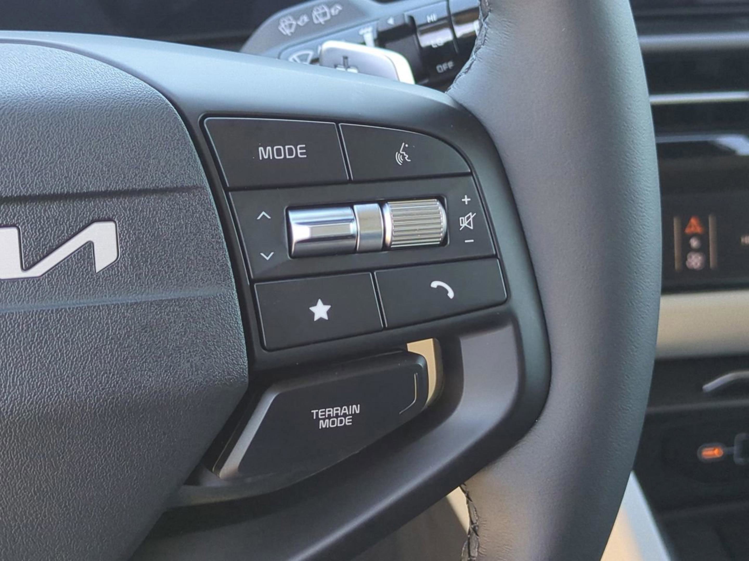 2026 Kia Sportage Hybrid EX photo 21