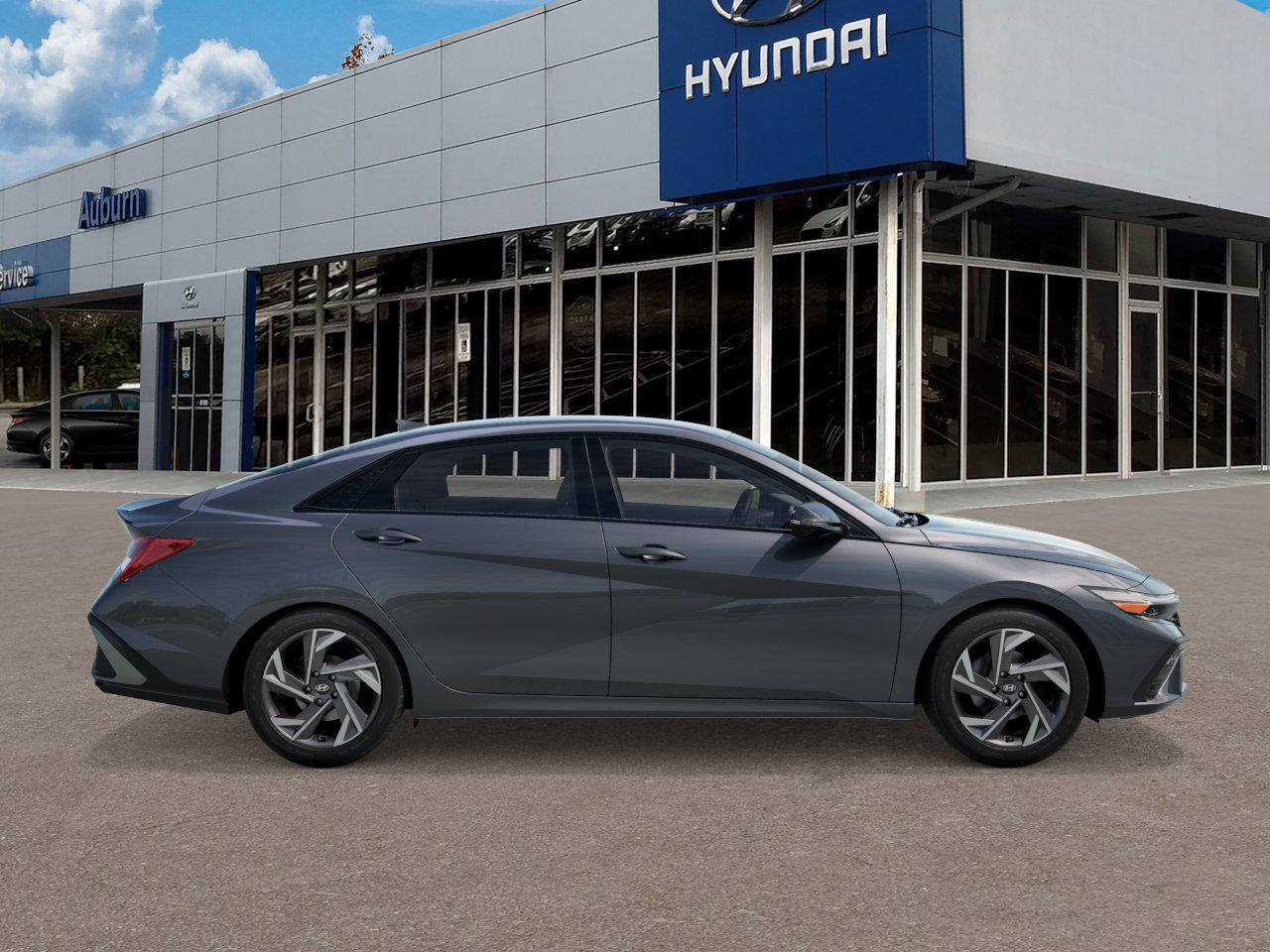 2025 Hyundai Elantra SEL Sport photo 6
