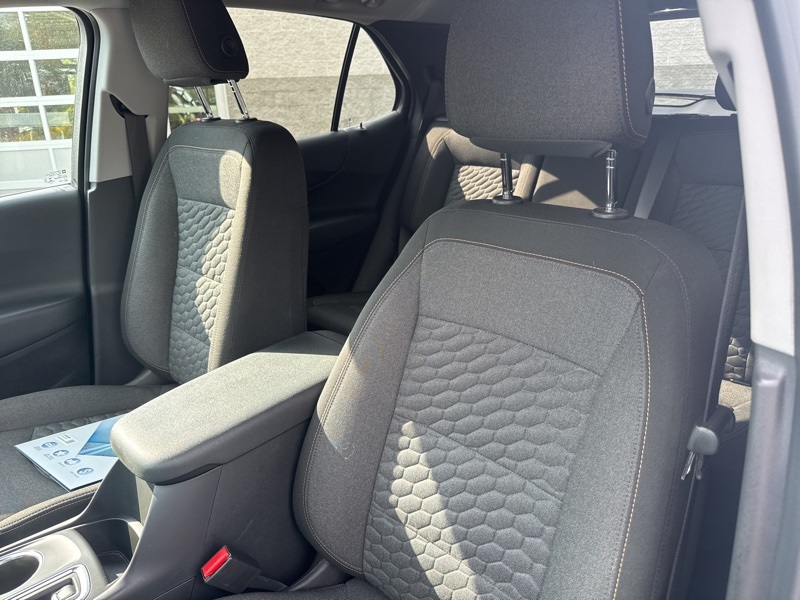 2021 Chevrolet Equinox LT photo 19