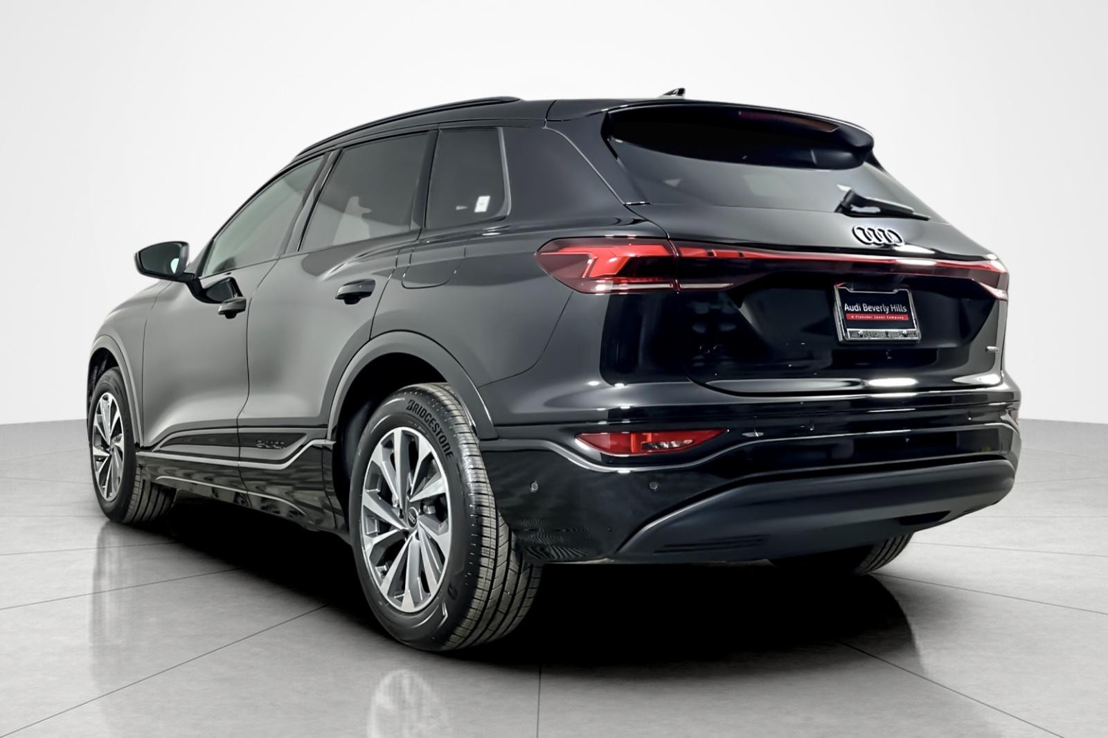 2025 Audi Q6 E-tron Premium photo 3