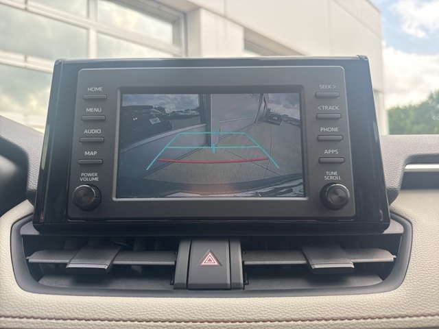 2019 Toyota RAV4 XLE photo 10