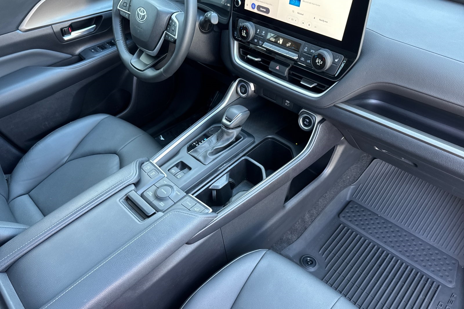 2024 Toyota Grand Highlander XLE photo 18