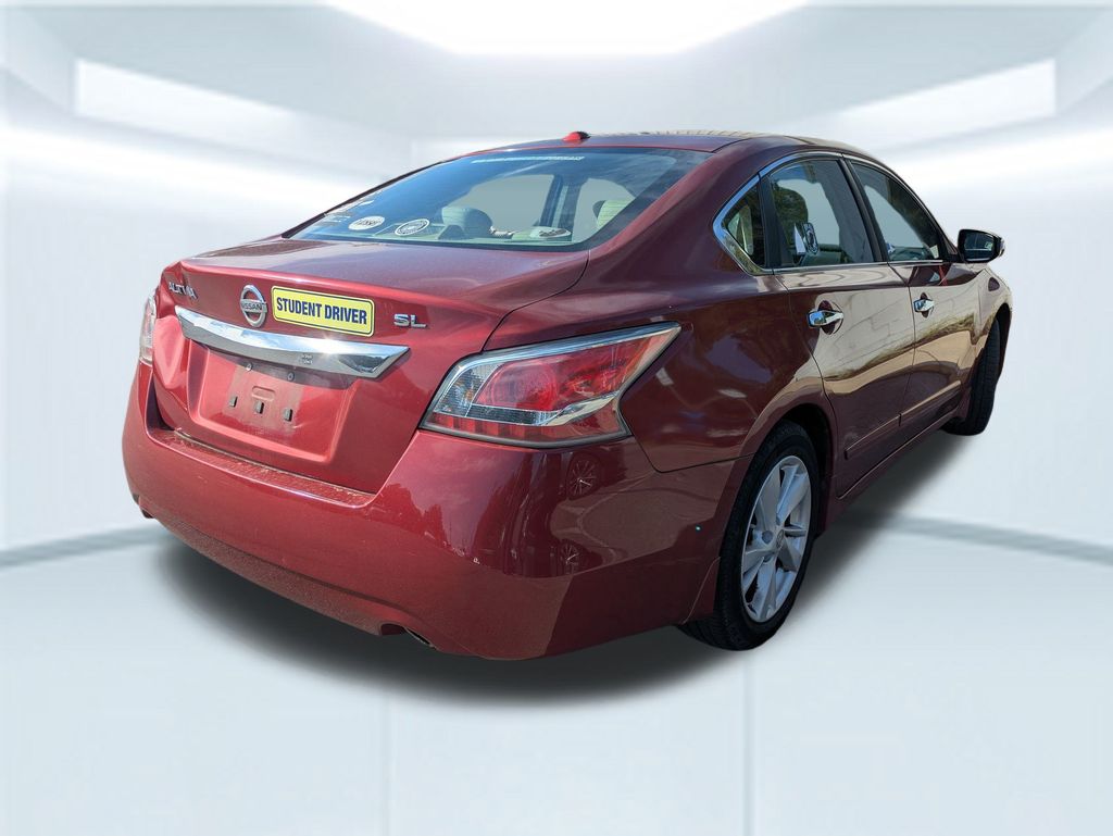 2015 Nissan Altima 2.5 SL photo 4