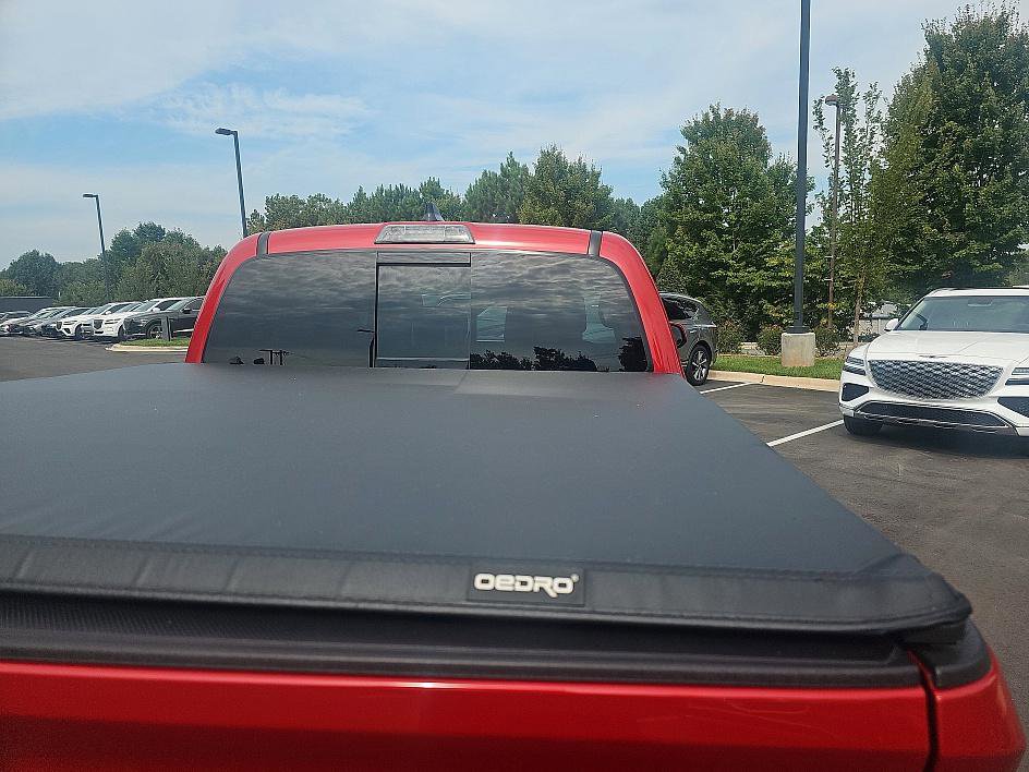 2023 Toyota Tacoma SR5 photo 21