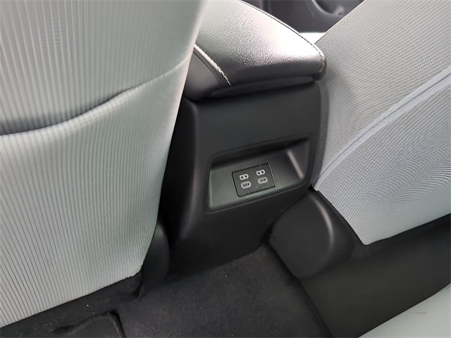2025 Toyota Corolla SE photo 31