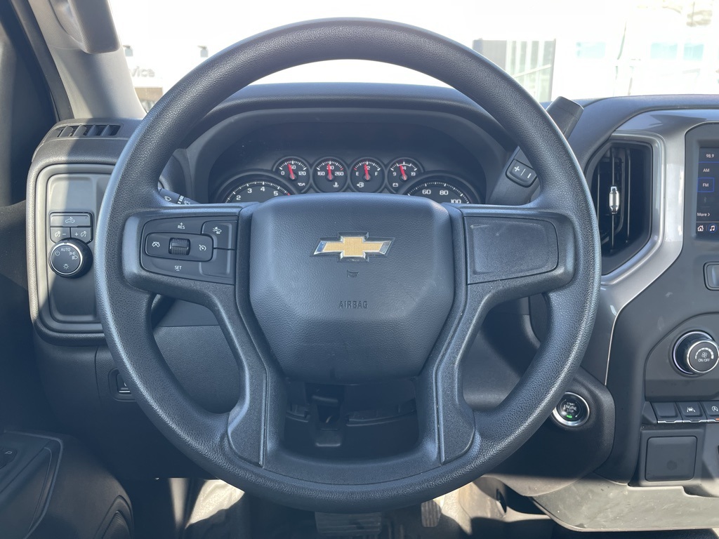 2024 Chevrolet Silverado 1500 photo 6