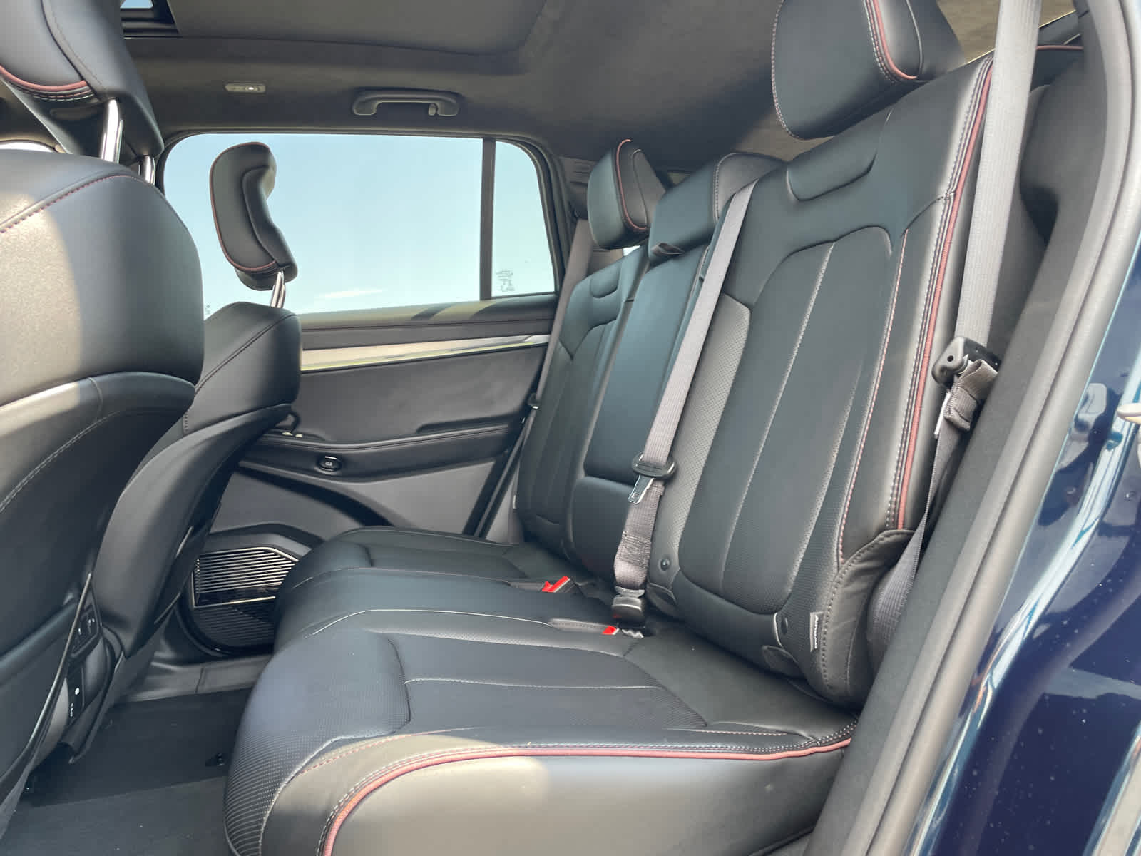 2025 Jeep Wagoneer S Launch Edition photo 11