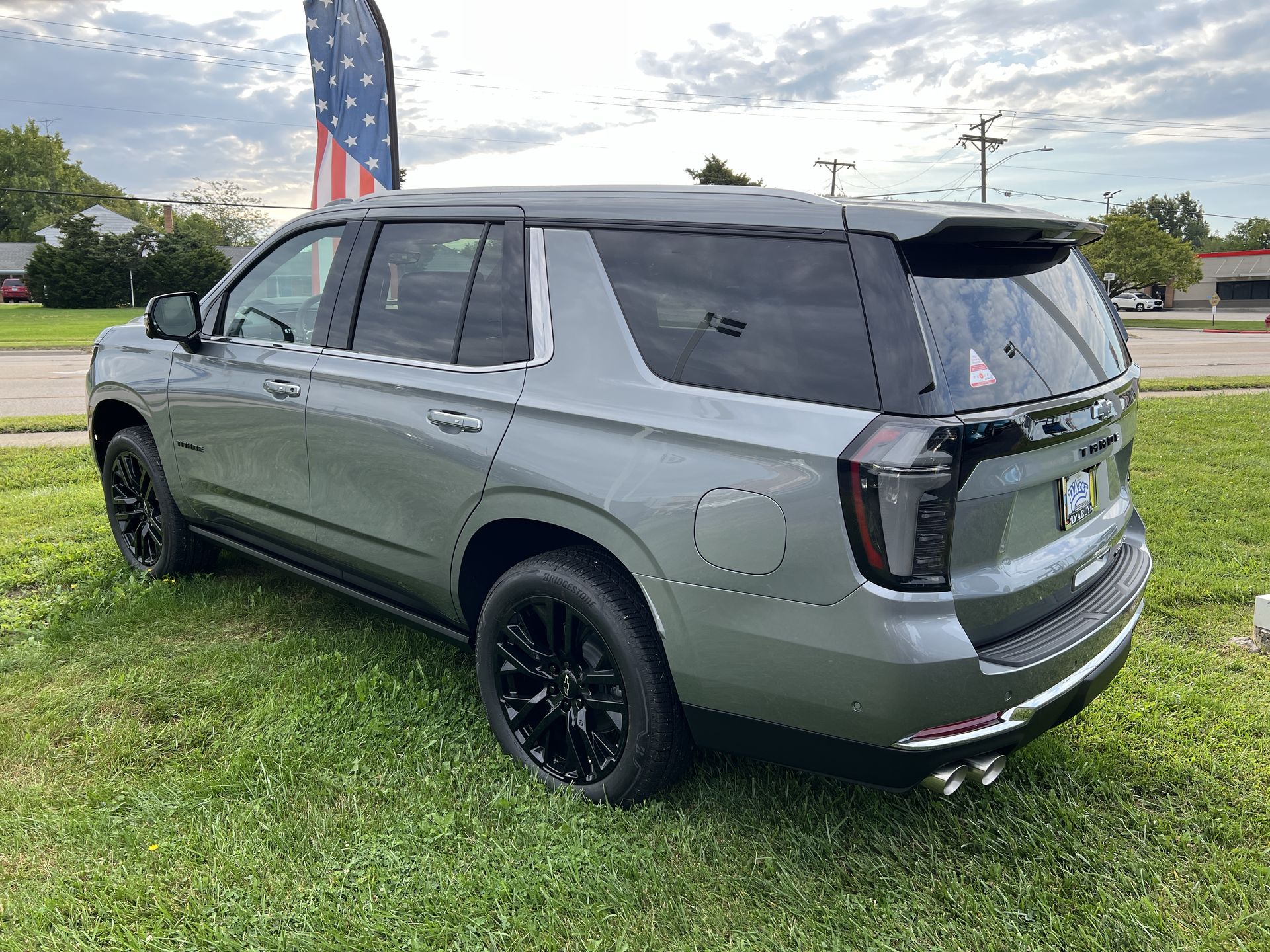 2025 Chevrolet Tahoe Premier photo 3