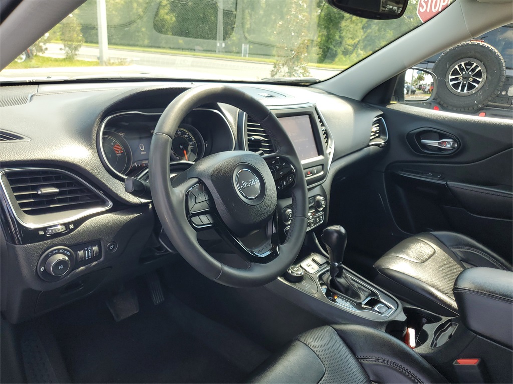2023 Jeep Cherokee Altitude photo 8