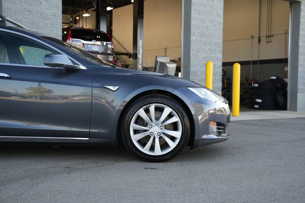 2016 Tesla Model S 70D photo 7