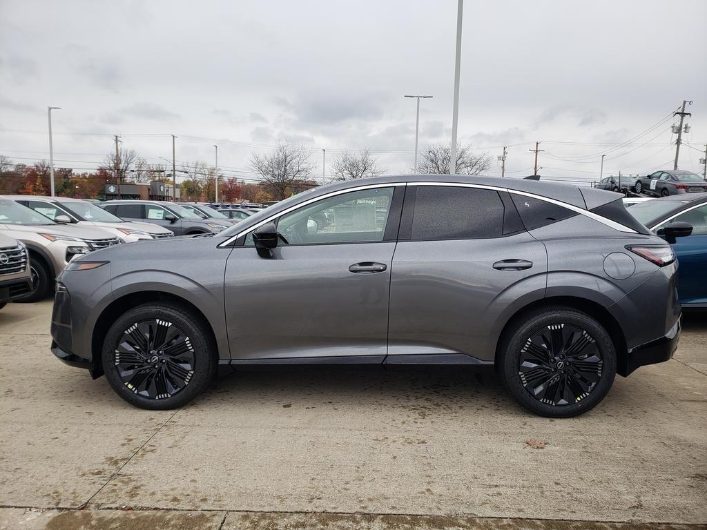 2026 Nissan Murano Platinum photo 2